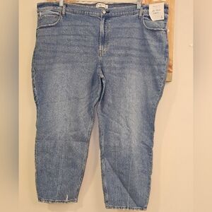 Abercrombie & Fitch “The Mom” High Rise Jeans